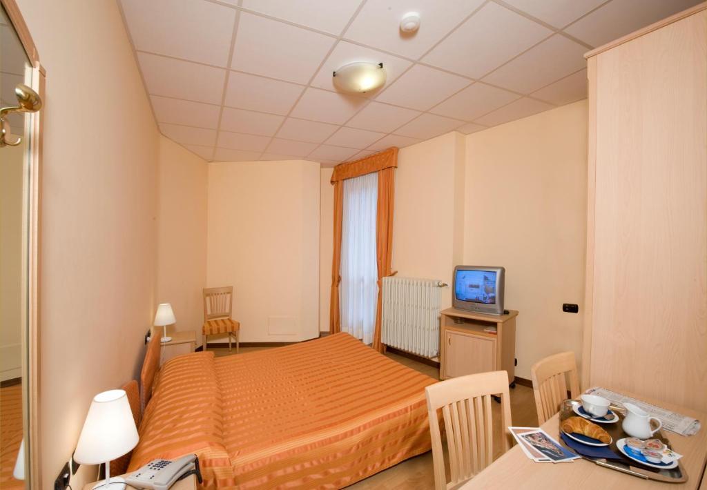 Hotel Residence Dei Fiori Baveno Chambre photo