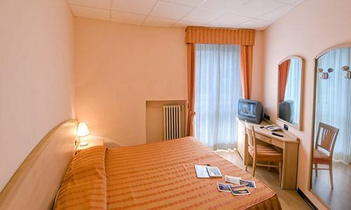 Hotel Residence Dei Fiori Baveno Extérieur photo