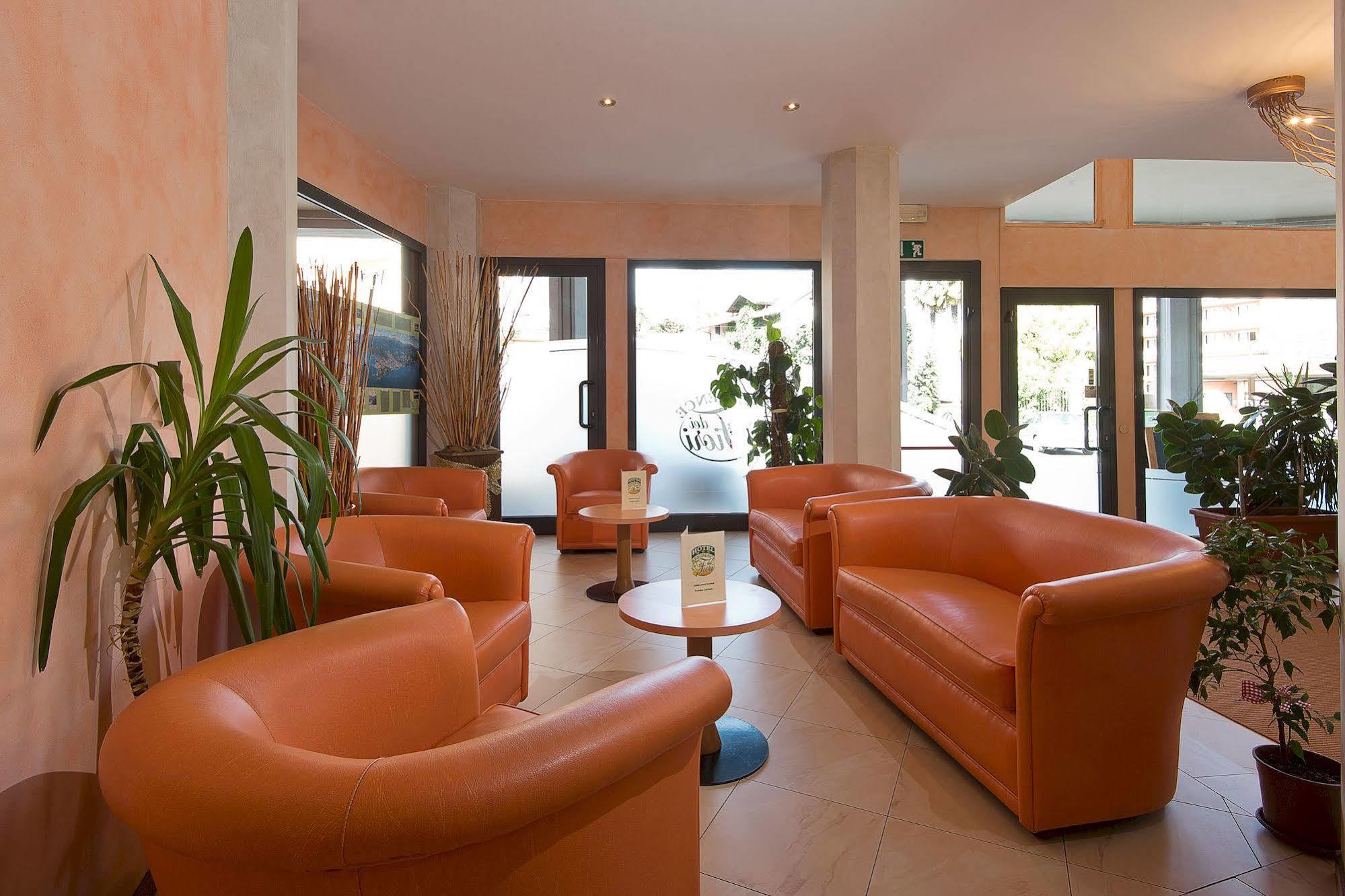 Hotel Residence Dei Fiori Baveno Extérieur photo